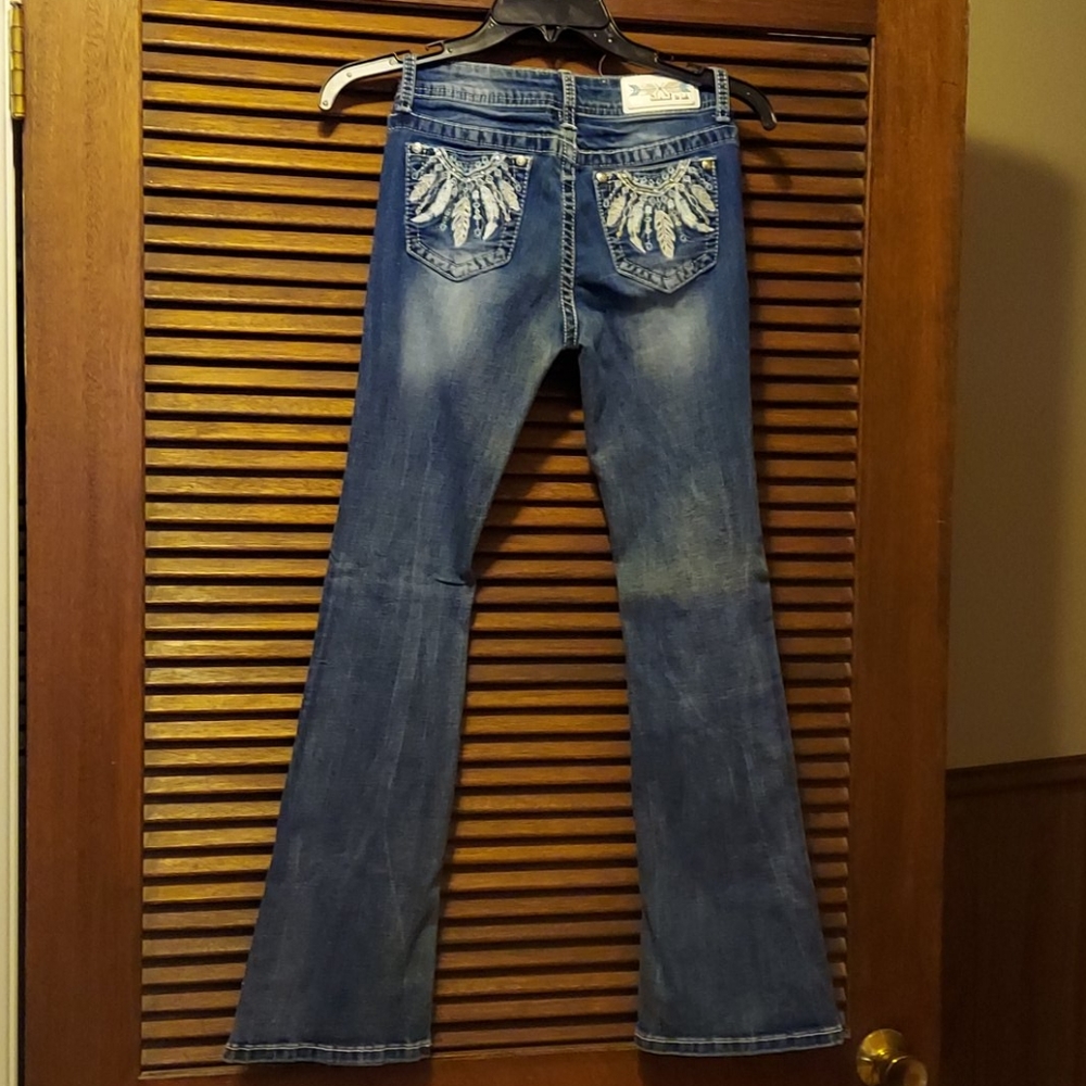 Youth Grace in LA Jeans